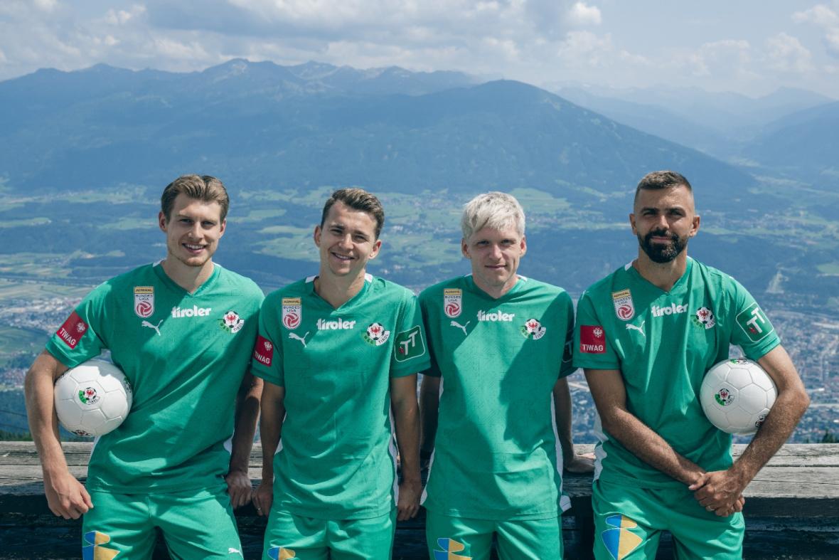 WSG Tirol Heimtrikot 2024/25 mit Name/Nummer